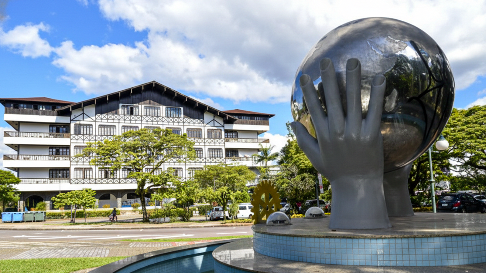Praça da Paz: um monumento à harmonia e à convivência em Blumenau