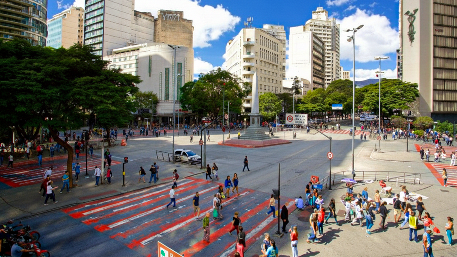 Praça Sete de Setembro: encontro, história e movimento no centro de BH