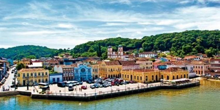 Fiação subterrânea no Centro Histórico de São Chico está quase pronta