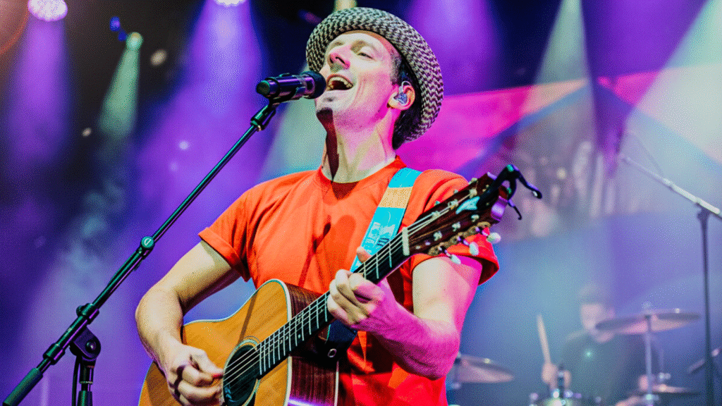 Jason Mraz retorna a Curitiba com nova turnê: estreia em março