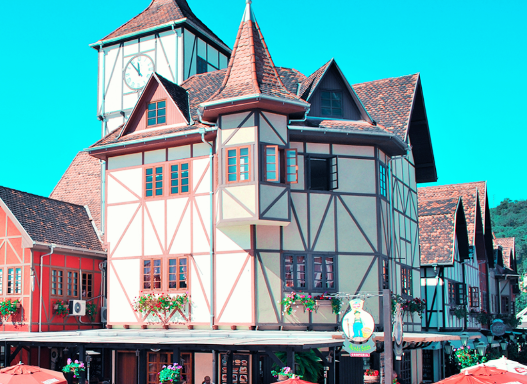 Vila Germânica (Parque Vila Germânica) - Cultura, Eventos e Experiência Turística Completa em Blumenau